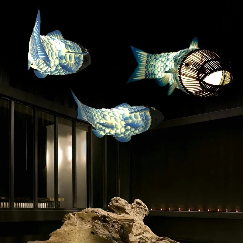 Koi Artisan Bambus-Fisch Pendelleuchte