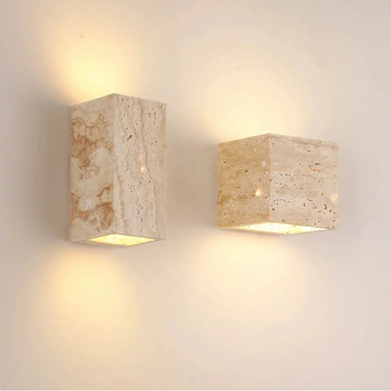 Élise Gelber Travertin-LED-Wandleuchte im japanischen Luxus-Stil