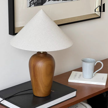 Hochwertige Stoff-Tischlampe im antiken Wabi-Sabi-Stil für Schlafzimmer