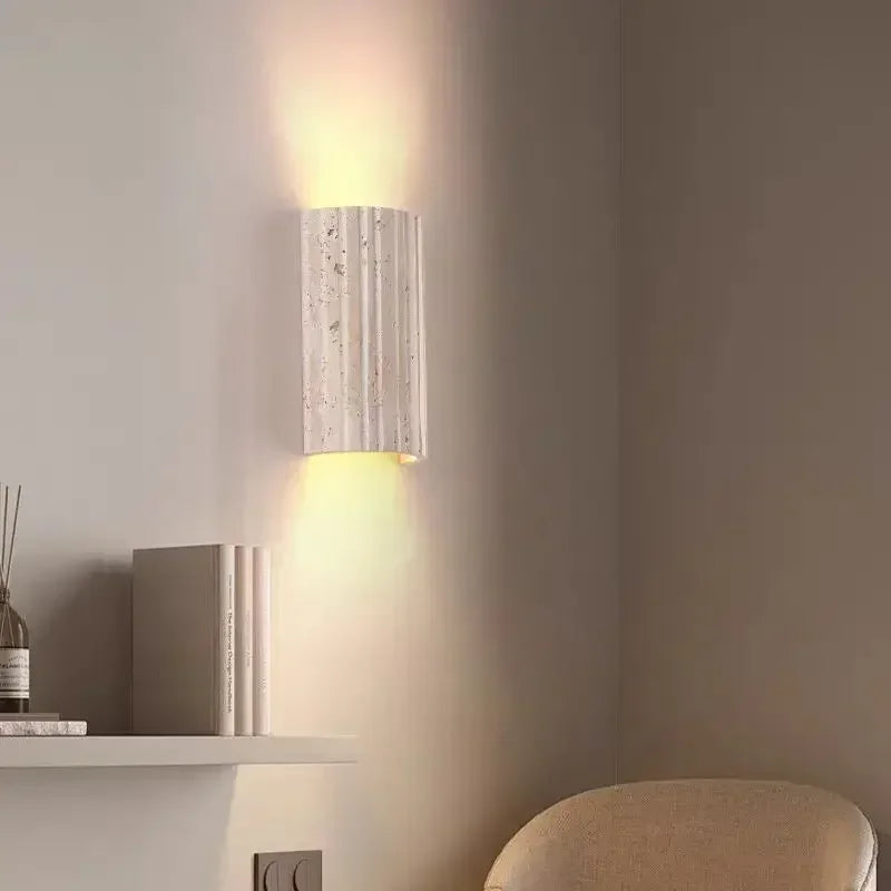 Yvonne Wabi-Sabi Stein-LED-Wandleuchte