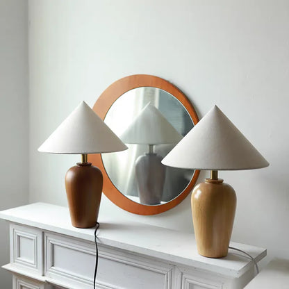 Hochwertige Stoff-Tischlampe im antiken Wabi-Sabi-Stil für Schlafzimmer