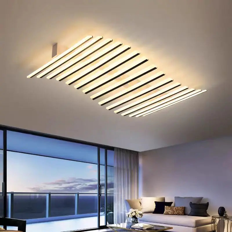 Élodie Minimalistische schwarze Linien-LED-Deckenleuchte, verstellbar