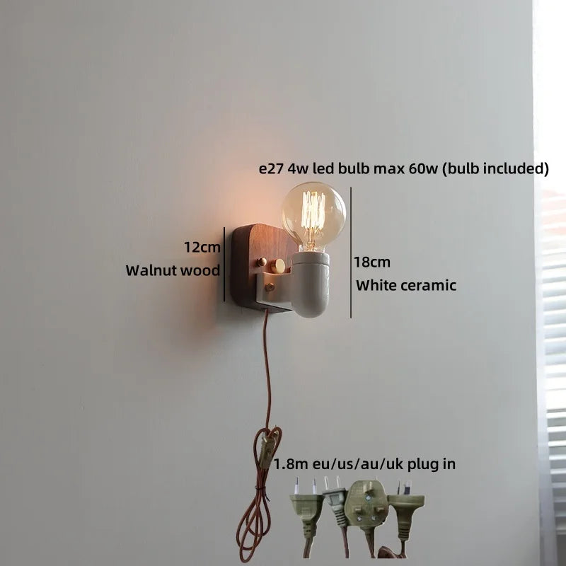 Sakura Weiße Keramik Walnussholz LED Wandleuchte Japanischer Stil