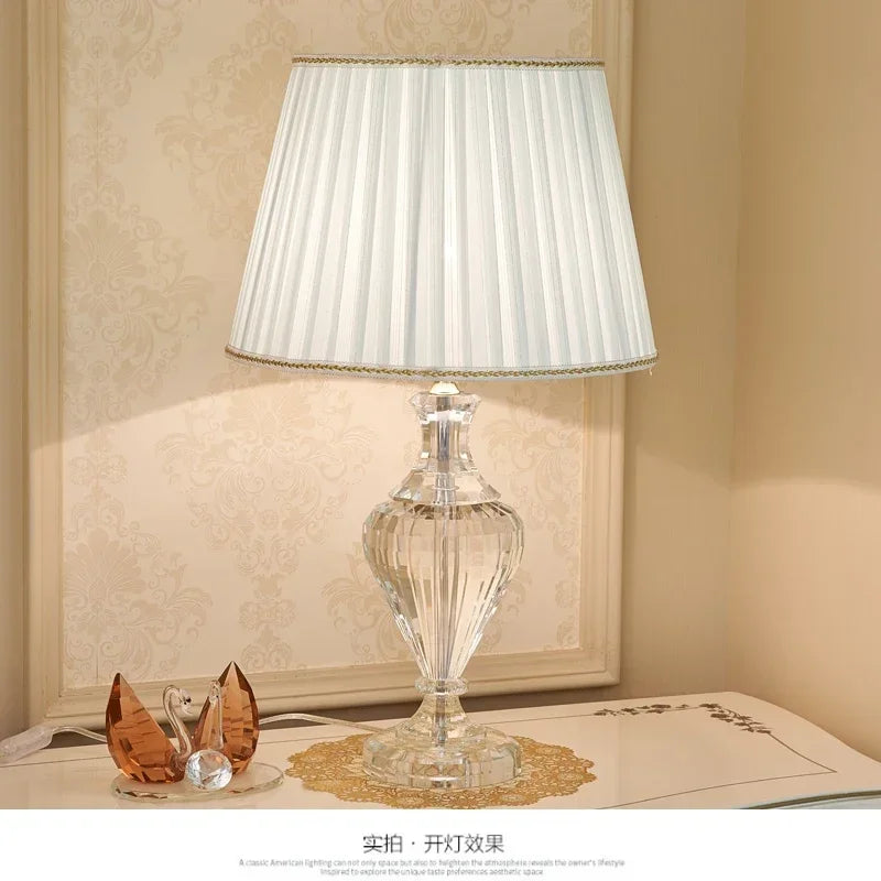 Luxuriöse Kristall-Tischlampe für Schlafzimmer- & Nachttisch-Dekoration