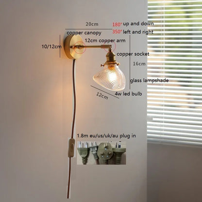 Émilie Drehbare Glas-Wandleuchte mit Zugschalter