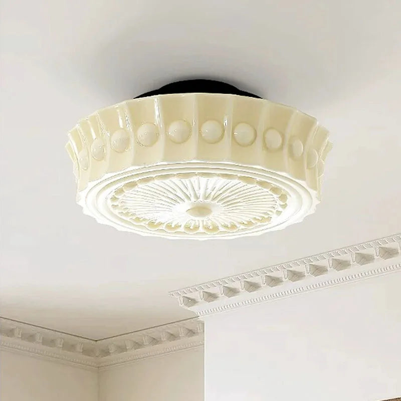 Léonie Hängeleuchte mit Kette aus Creme-Glas