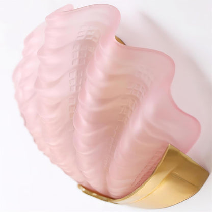 Aurélie Wandleuchte Muschel mit geformtem Glasdesign