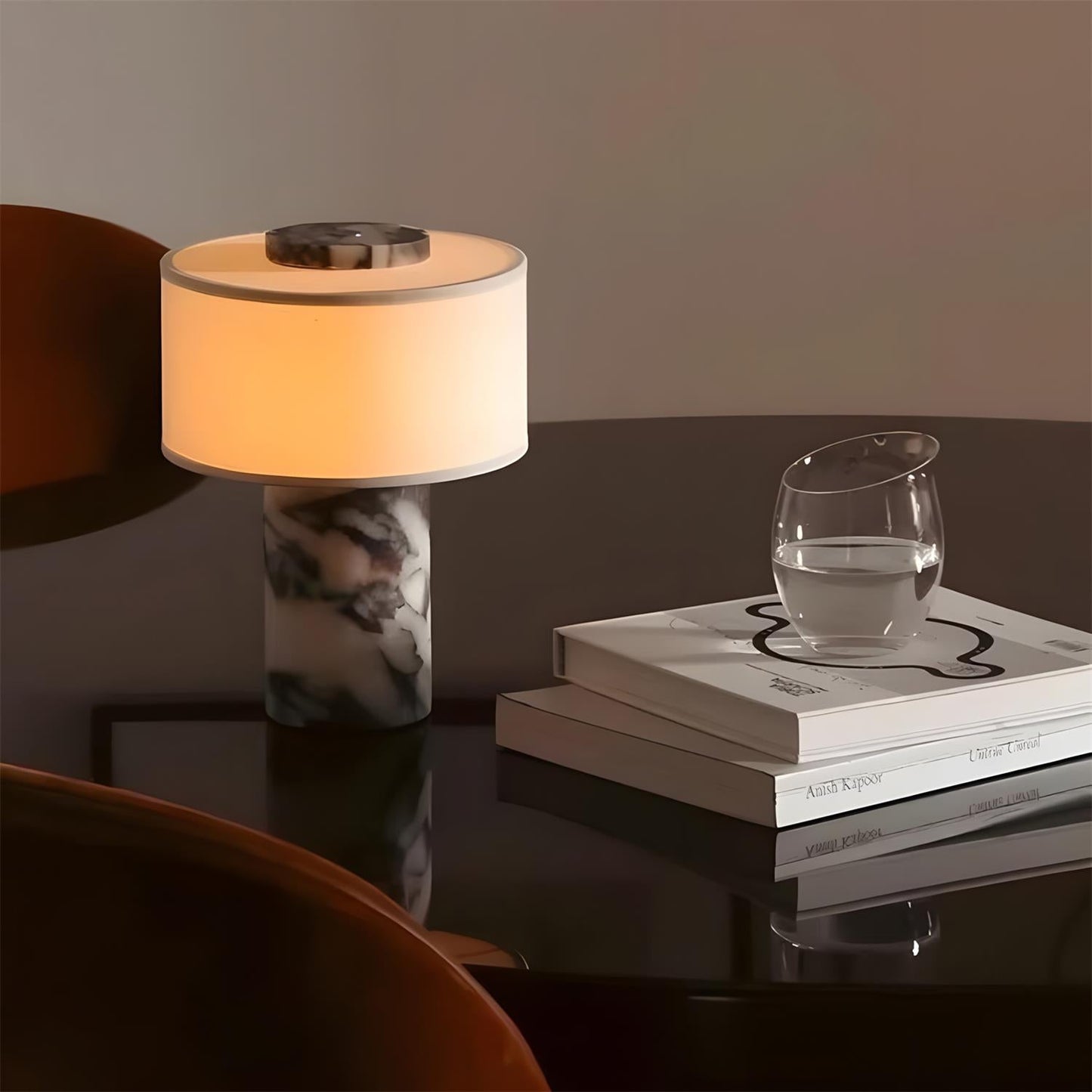 Aurélie Marmor-Sediment-Tischlampe mit Stoffschirm