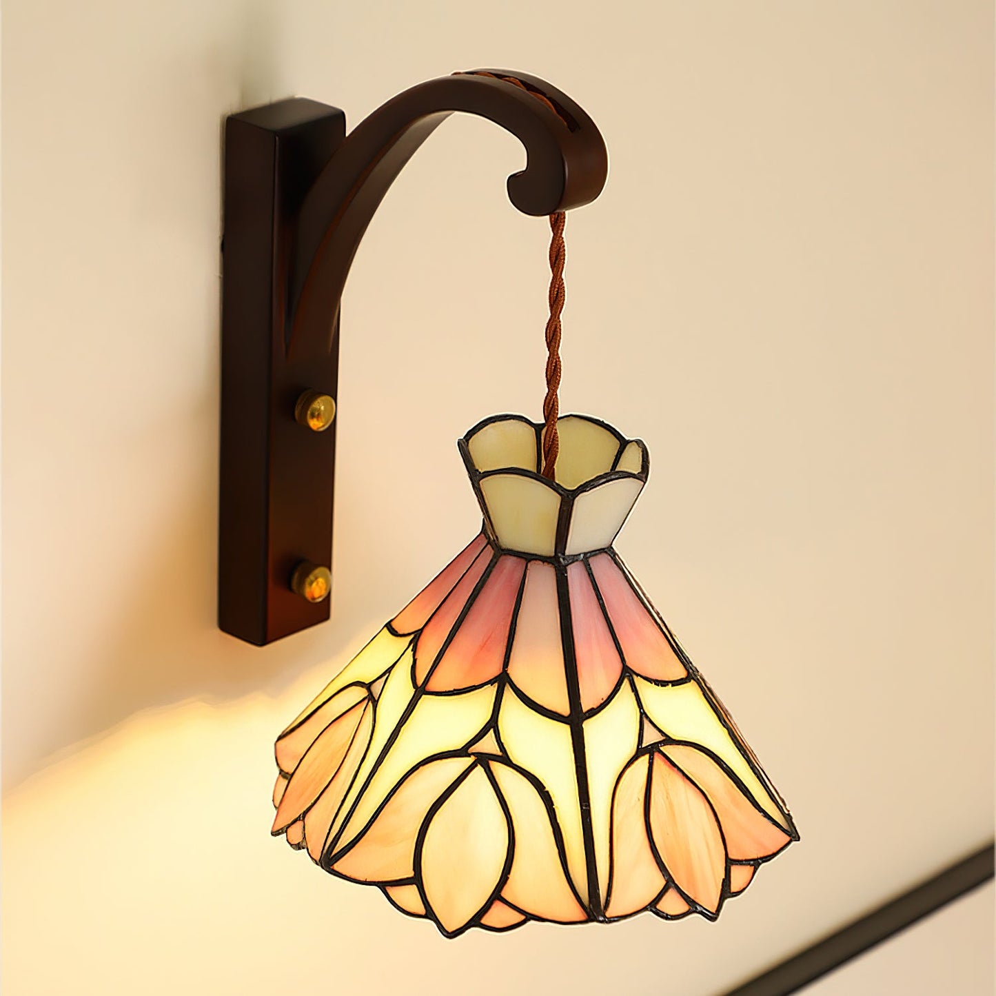 Clémence Serena Tiffany Wandleuchte Messing Holz und Glas LED-Beleuchtung