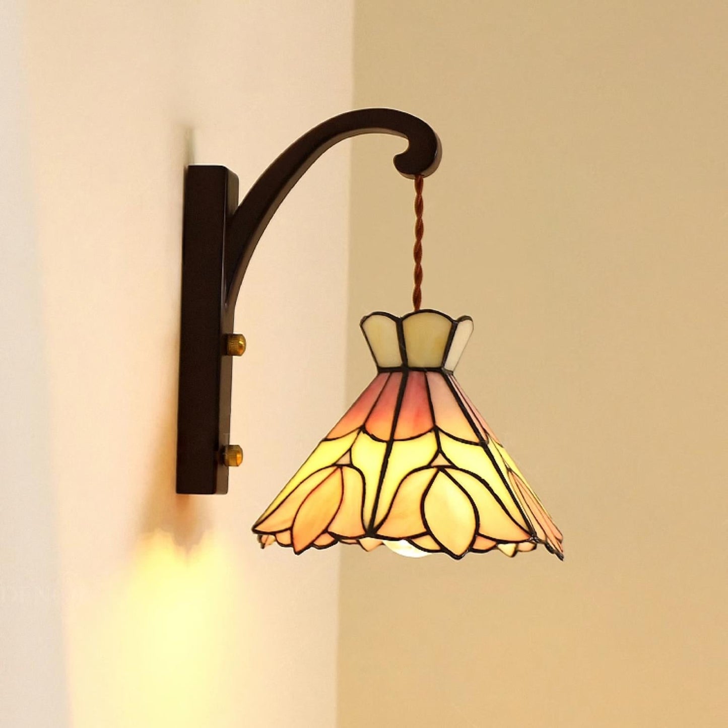 Clémence Serena Tiffany Wandleuchte Messing Holz und Glas LED-Beleuchtung