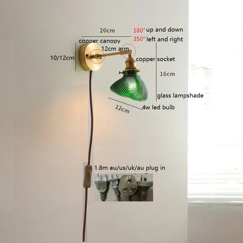 Émilie Drehbare Glas-Wandleuchte mit Zugschalter