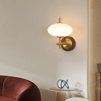 Camille Aurelia Gerippte Glas LED Wandleuchte