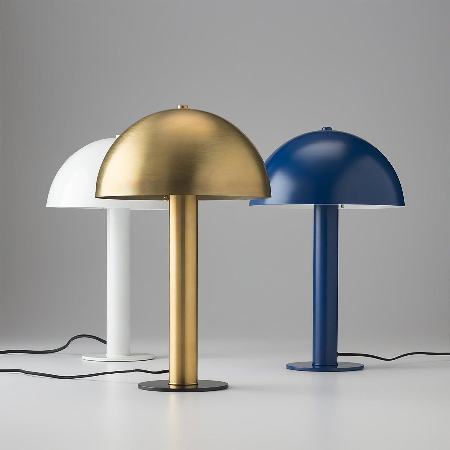 Céleste Pilztischleuchte mit skulpturalem Metalldesign