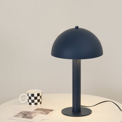 Céleste Pilztischleuchte mit skulpturalem Metalldesign