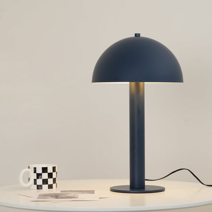 Céleste Pilztischleuchte mit skulpturalem Metalldesign
