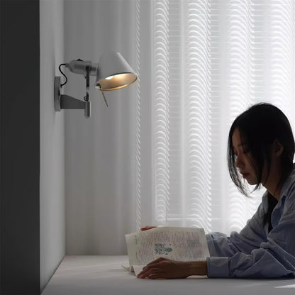 Auriane Adjustable Wall Lamp with Sleek Metal Design