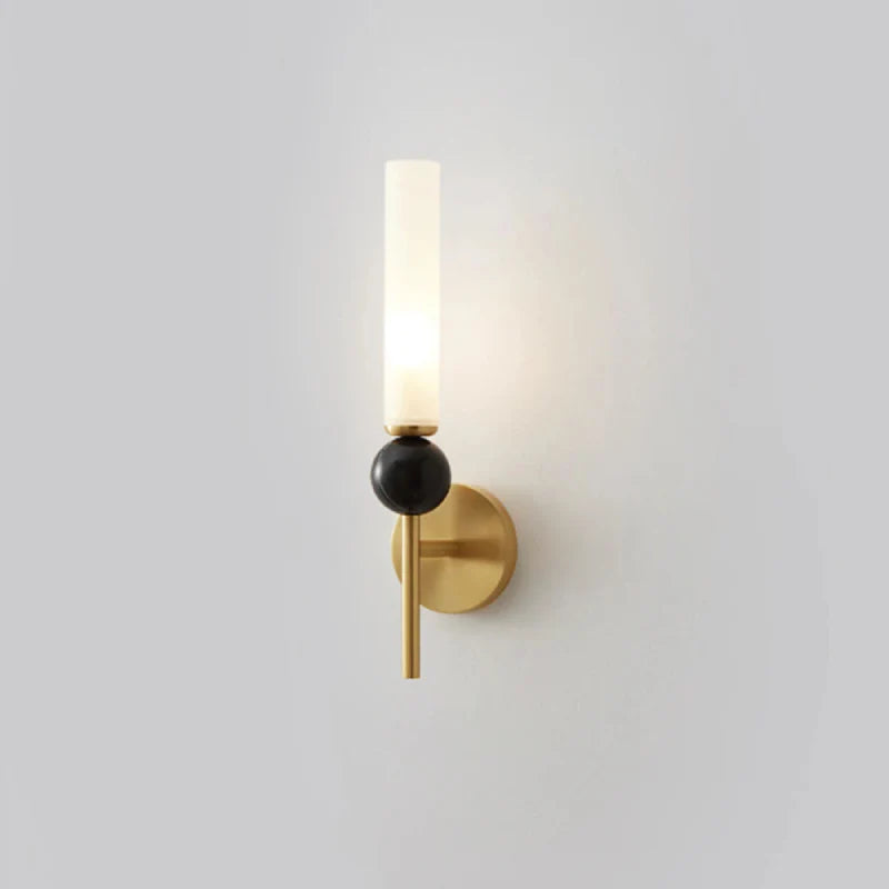Camille Tovar Marmor LED Wandleuchte
