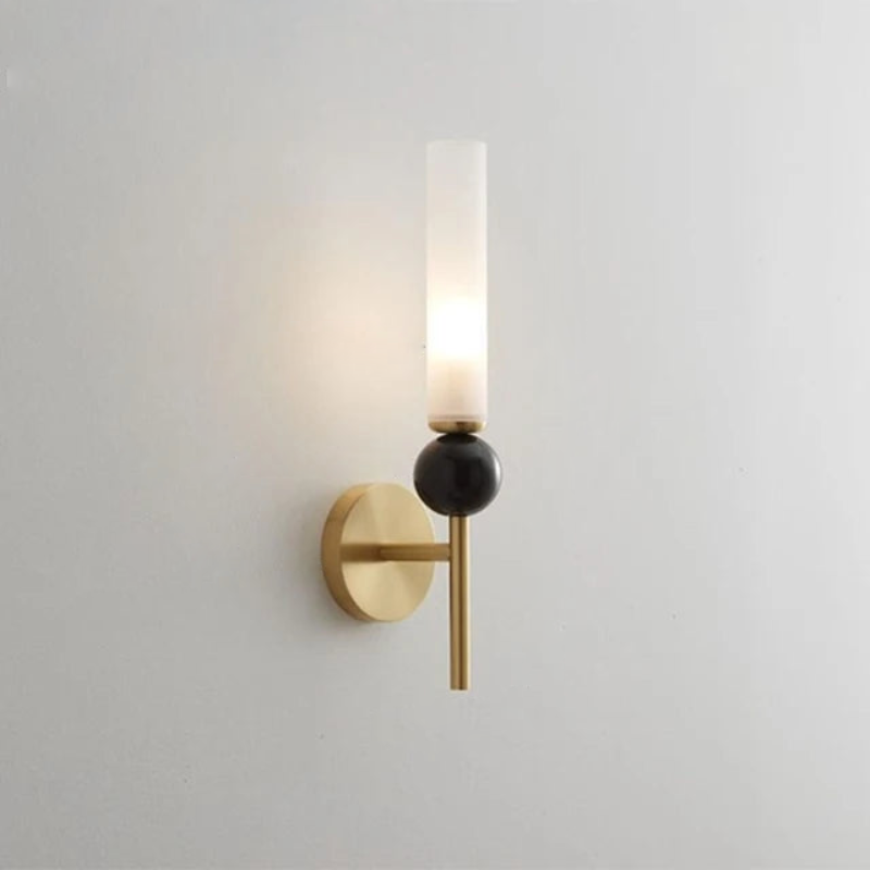 Camille Tovar Marmor LED Wandleuchte