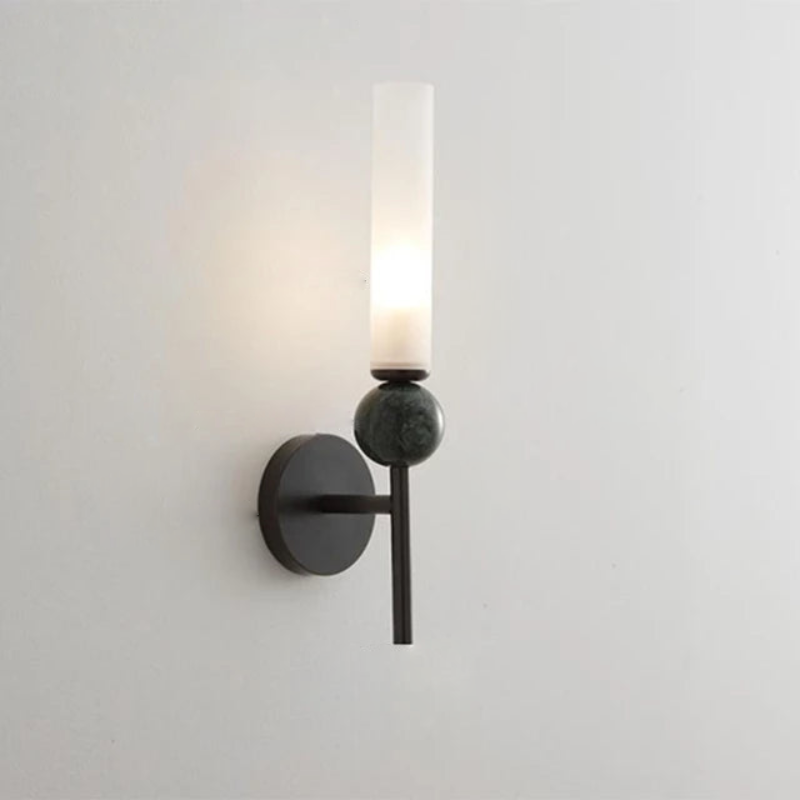 Camille Tovar Marmor LED Wandleuchte