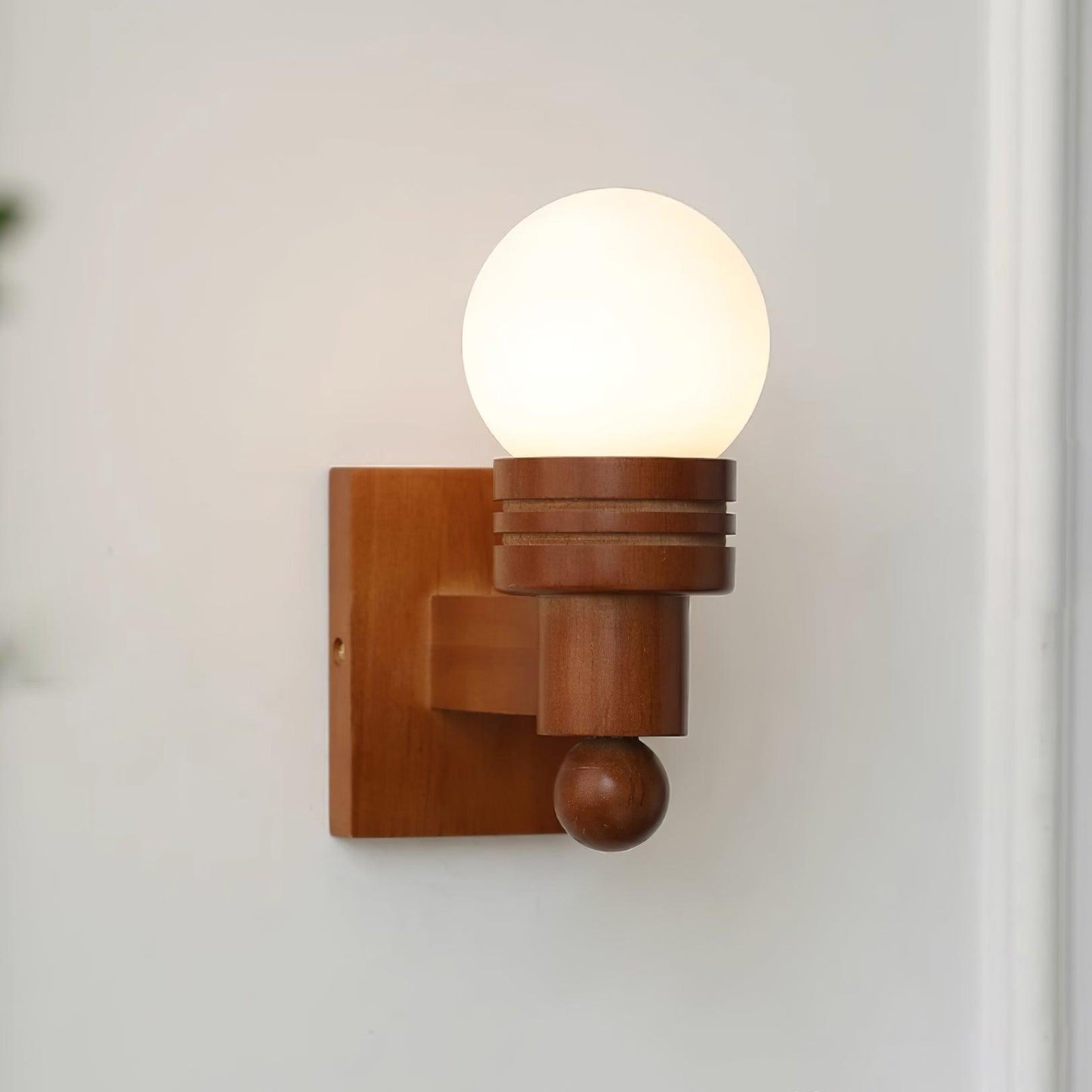 Sabrina Tupelo Wandleuchte Holz und Glas Klassische Beleuchtung