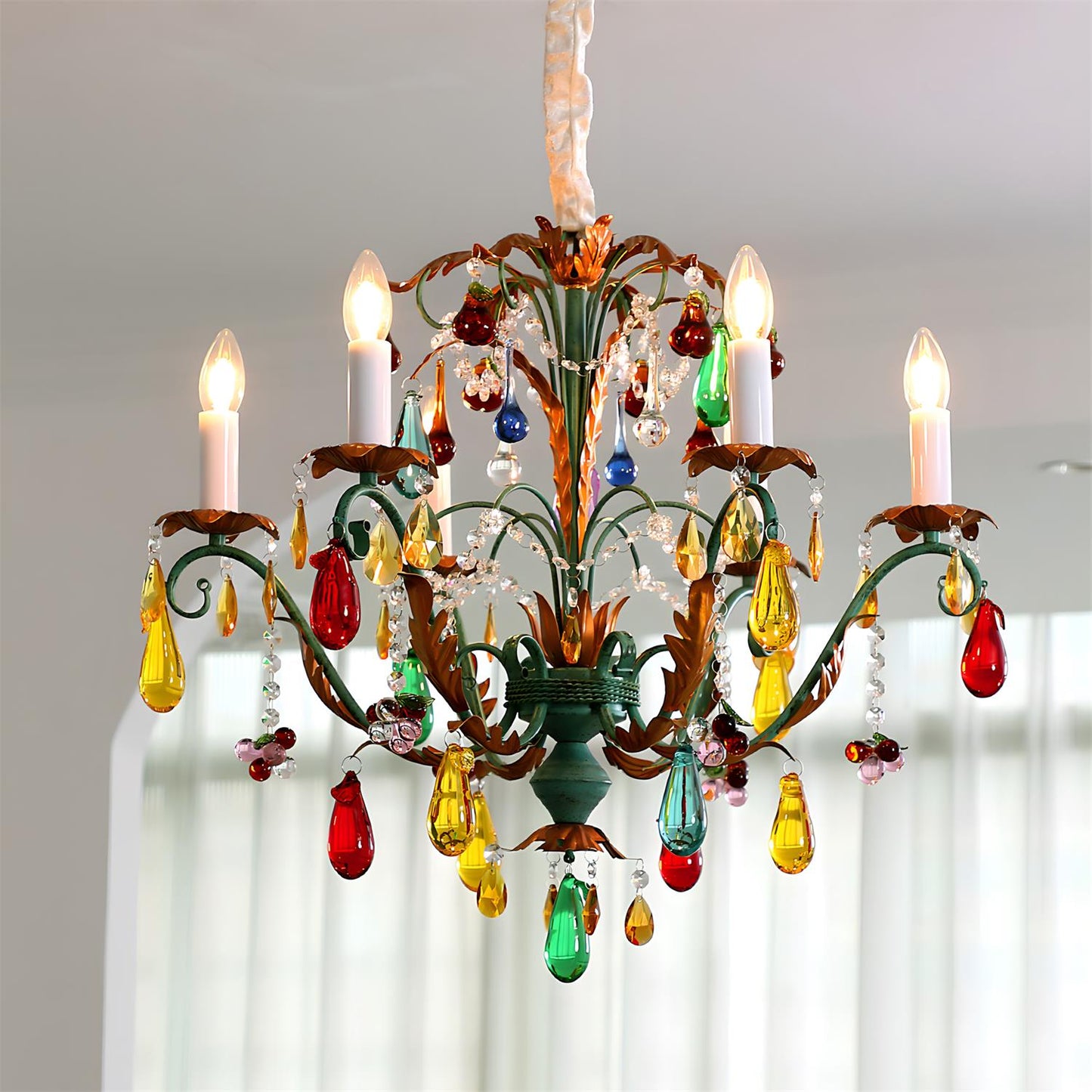 Solène Künstlerischer Kronleuchter, mehrfarbige Glastropfen mit Metallrahmen