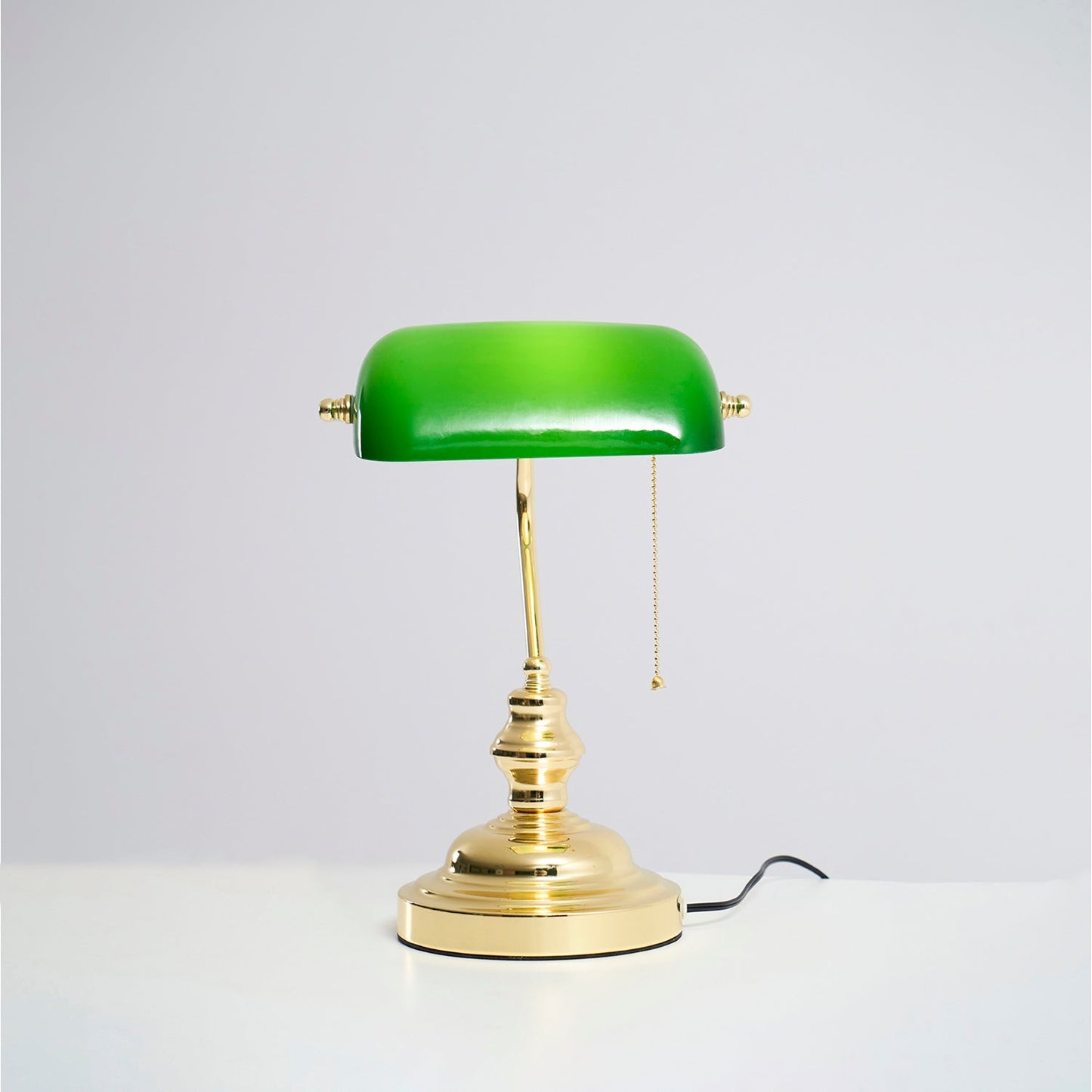 Colette Vintage Bankierlampe mit grünem Glasschirm