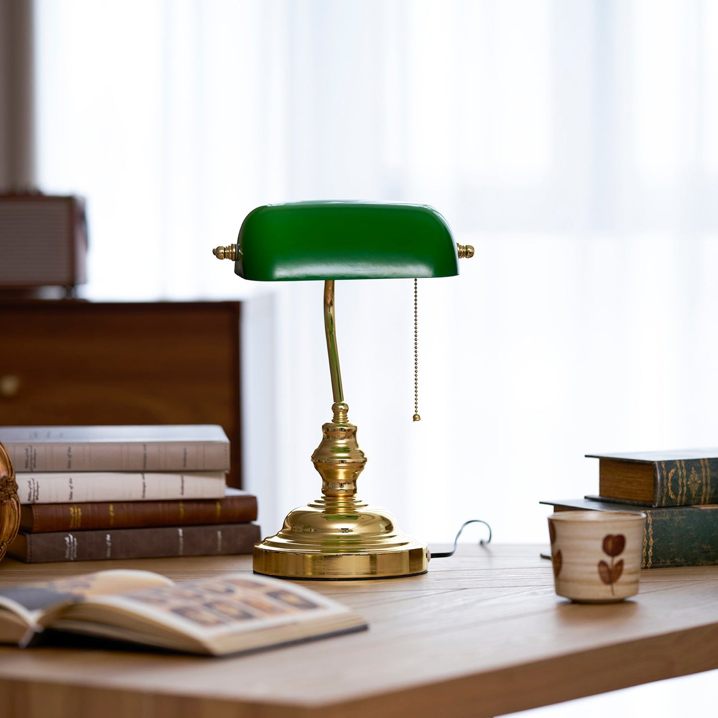 Colette Vintage Bankierlampe mit grünem Glasschirm
