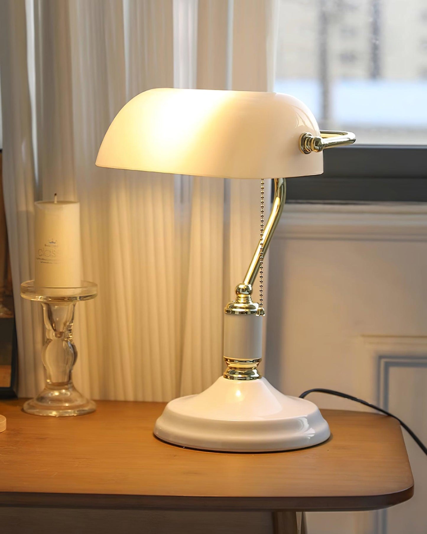 Colette Vintage Bankierlampe mit grünem Glasschirm