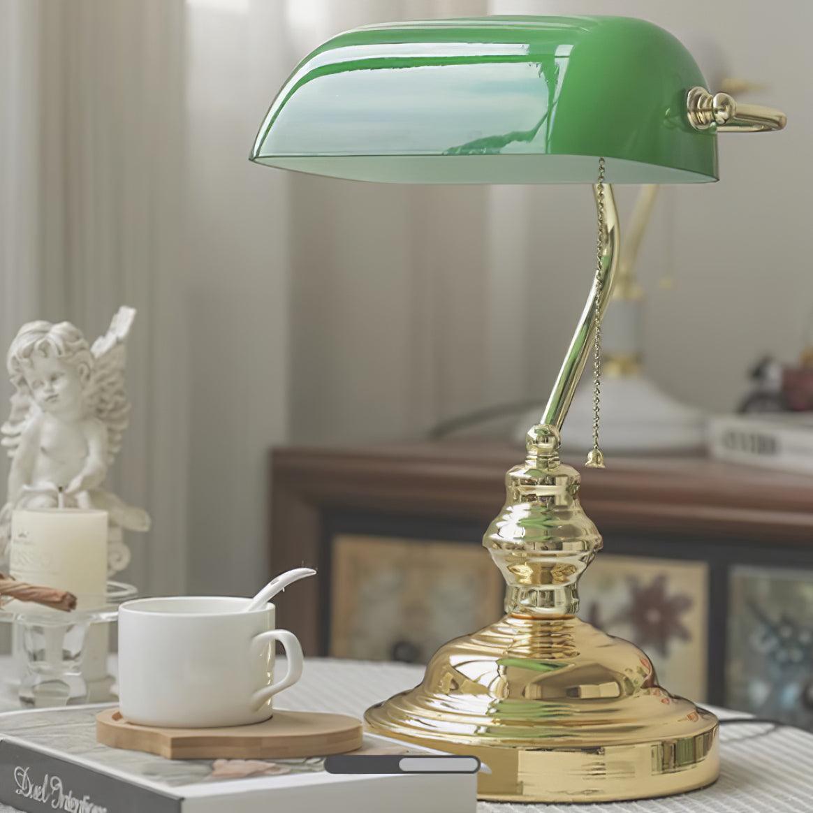 Colette Vintage Bankierlampe mit grünem Glasschirm