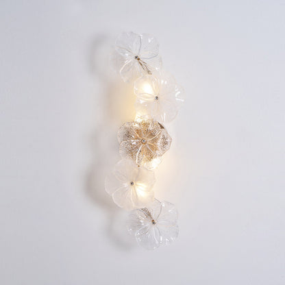 Aurélie Virelle Blumen-Wandleuchte mit Glasblüten-Design