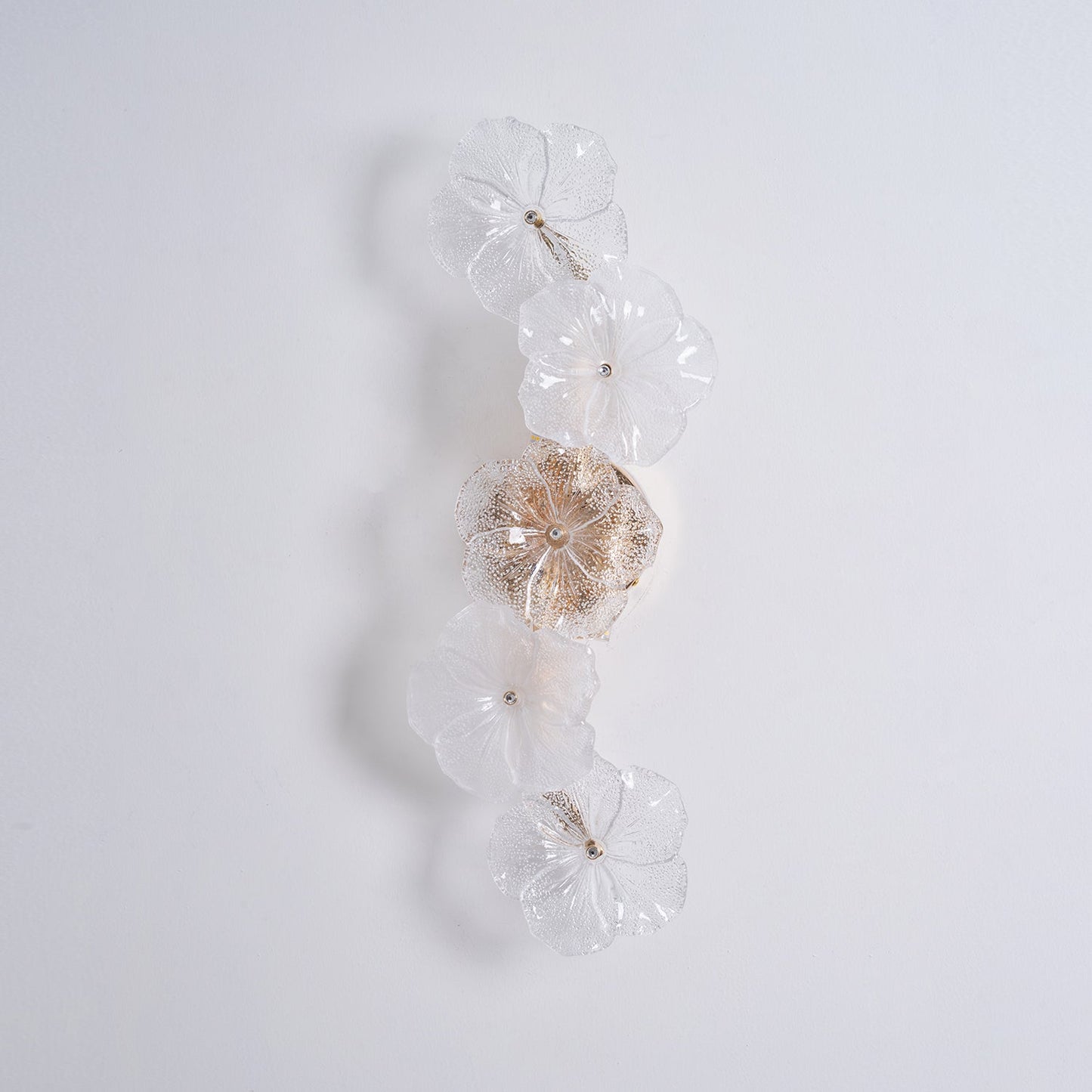 Aurélie Virelle Blumen-Wandleuchte mit Glasblüten-Design