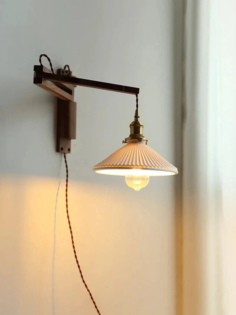 Aurélie Elmwood Verstellbare Arm LED-Wandleuchte