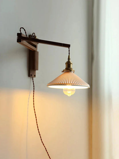Aurélie Elmwood Verstellbare Arm LED-Wandleuchte
